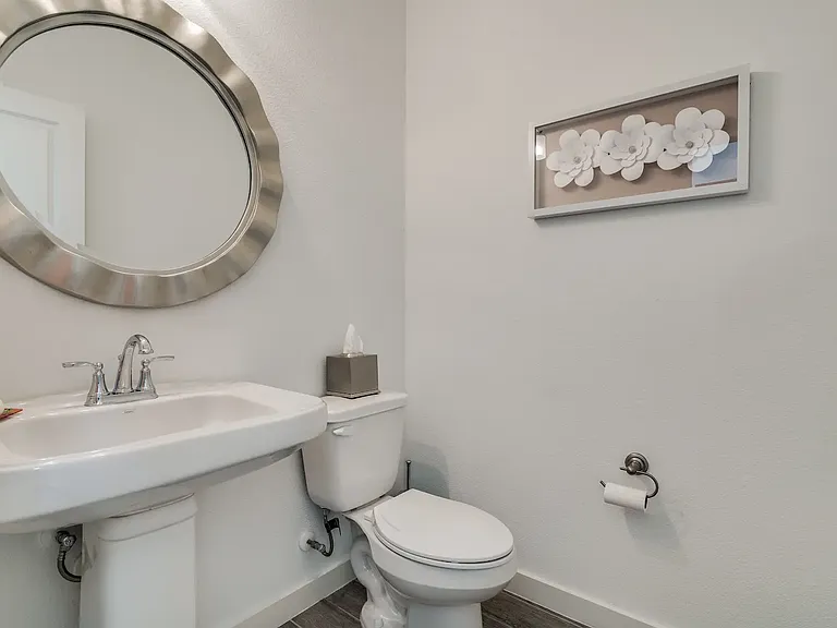 2724 Splendor Dr — Photo 12