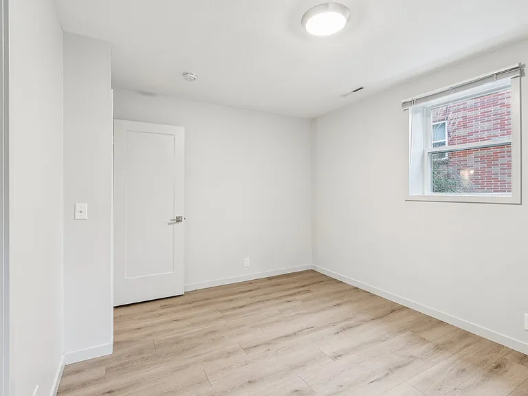 4605 California St #3 — Photo 13