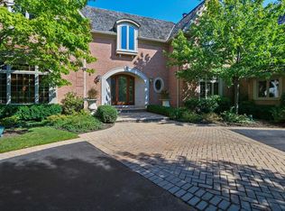 9 Broadleys Ct, Bannockburn, IL 60015