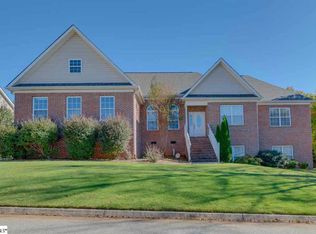 4 Nakkol Dr, Simpsonville, SC 29680