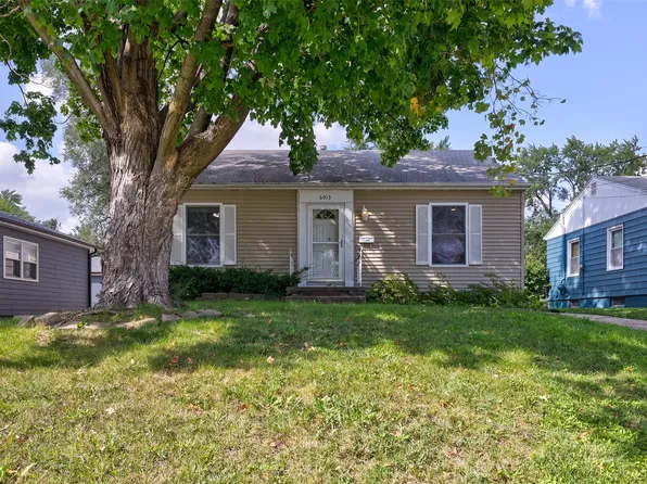 6013 Crown Ln, Des Moines, IA 50311