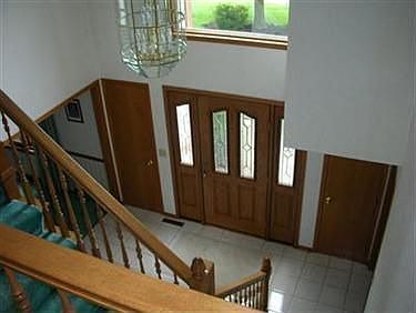 5th image of 9400 Yvonne Dr
