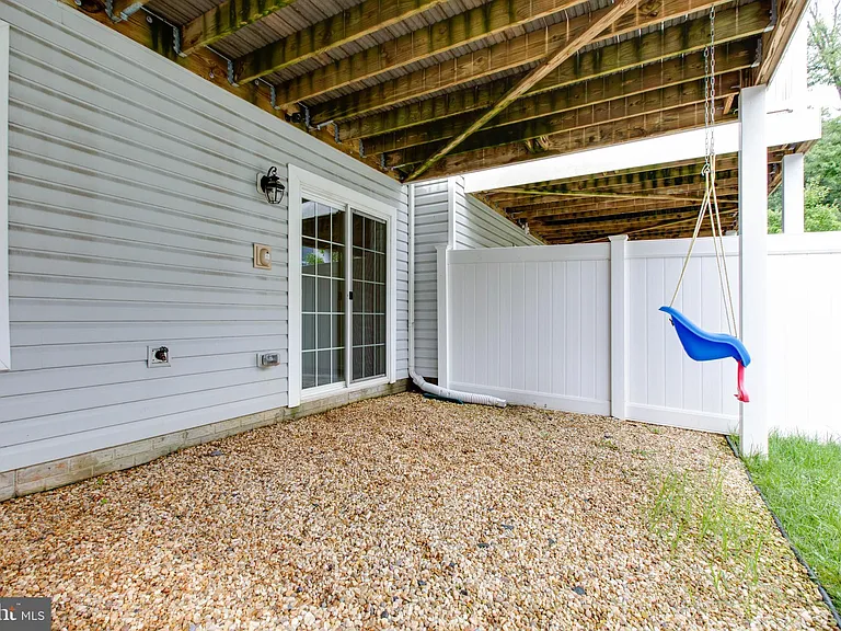 1022 Linden Dr — Photo 51