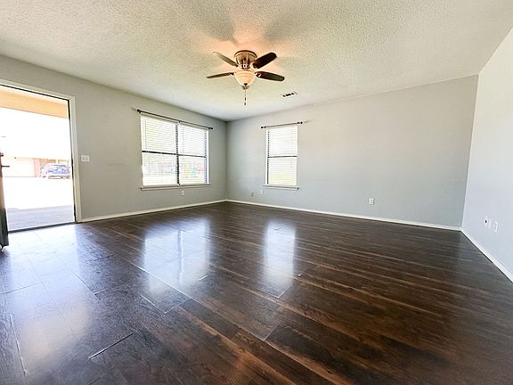 5th image of 5903 Samantha St #A