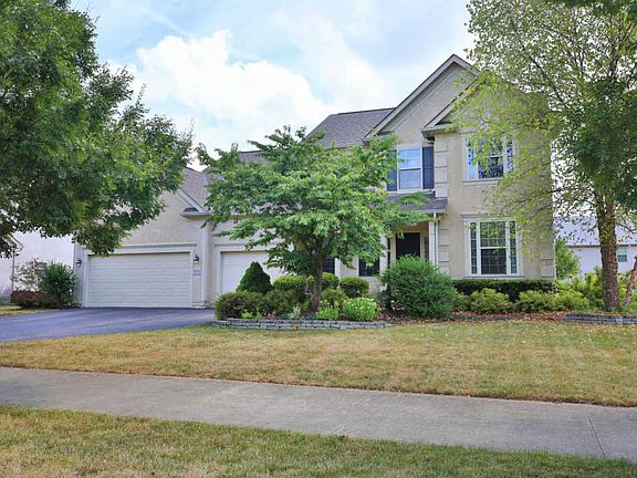 2nd image of 8076 Summerhouse Dr E