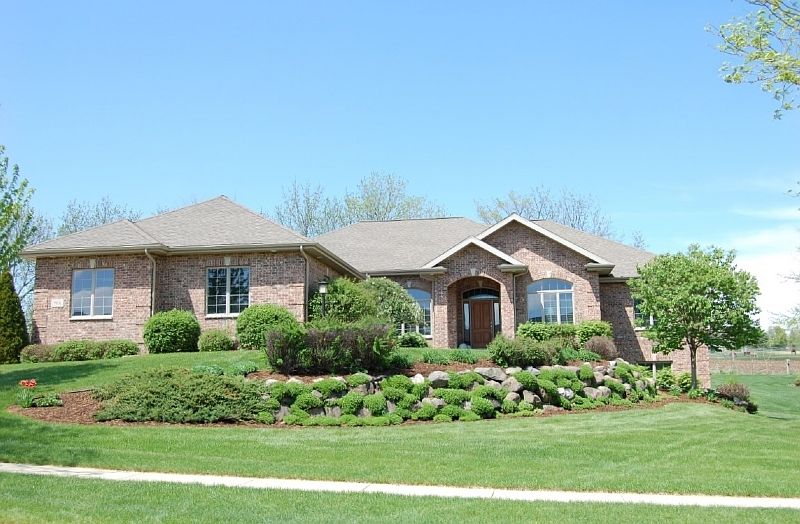 1st image of 9702 Hill Creek Dr