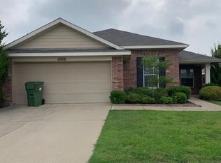 1304 Luckenbach Dr, Forney, TX 75126