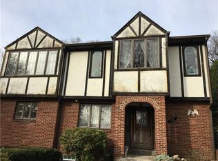 317 Canterbury Dr, Pittsburgh, PA