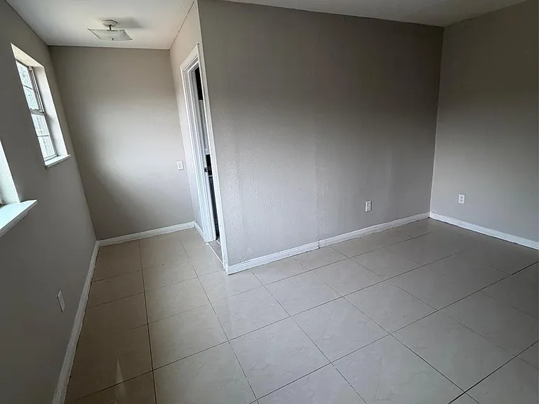 1209 Glenn Ave — Photo 11
