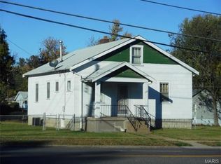 1357 Chambers Rd, Saint Louis, MO 63135