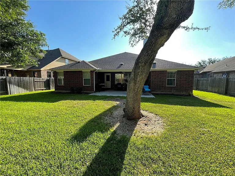 501 King Eider Ln — Photo 26