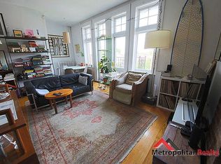 386 9th St APT 3, Brooklyn, NY 11215