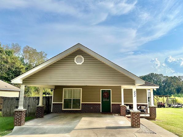 222 Cedar St