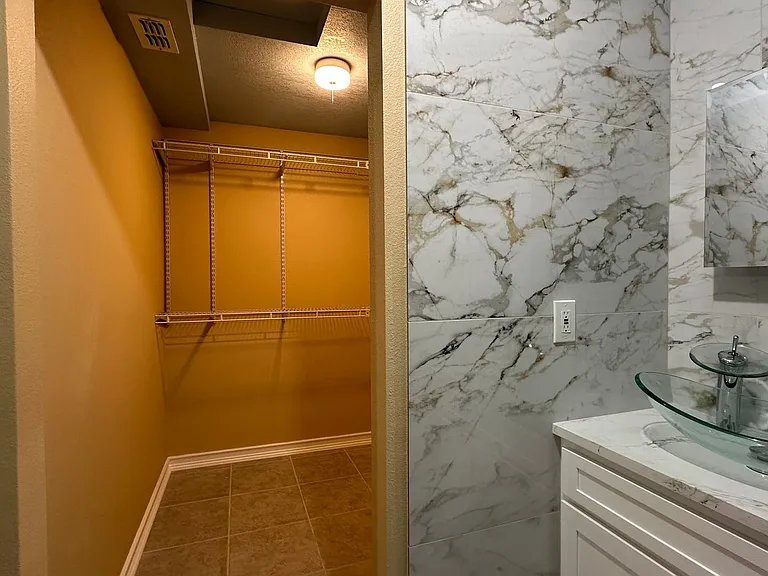 261 Caldwell St — Photo 18