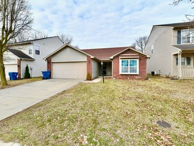 8208 Lake Tree Ln, Indianapolis, IN, 46217