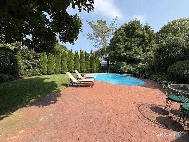 124 Rowayton Ave — Photo 3