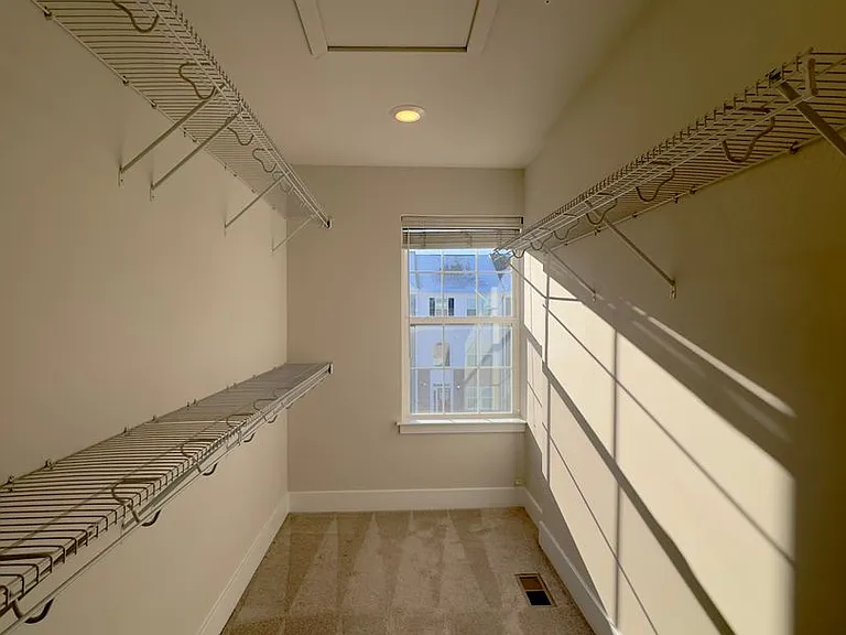 2115 Woodlands Rd — Photo 24