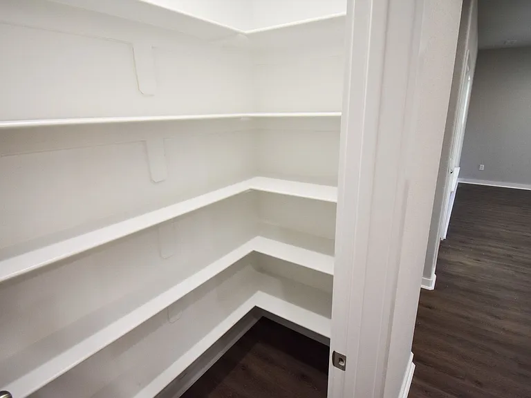 467 N Tacoma St — Photo 11
