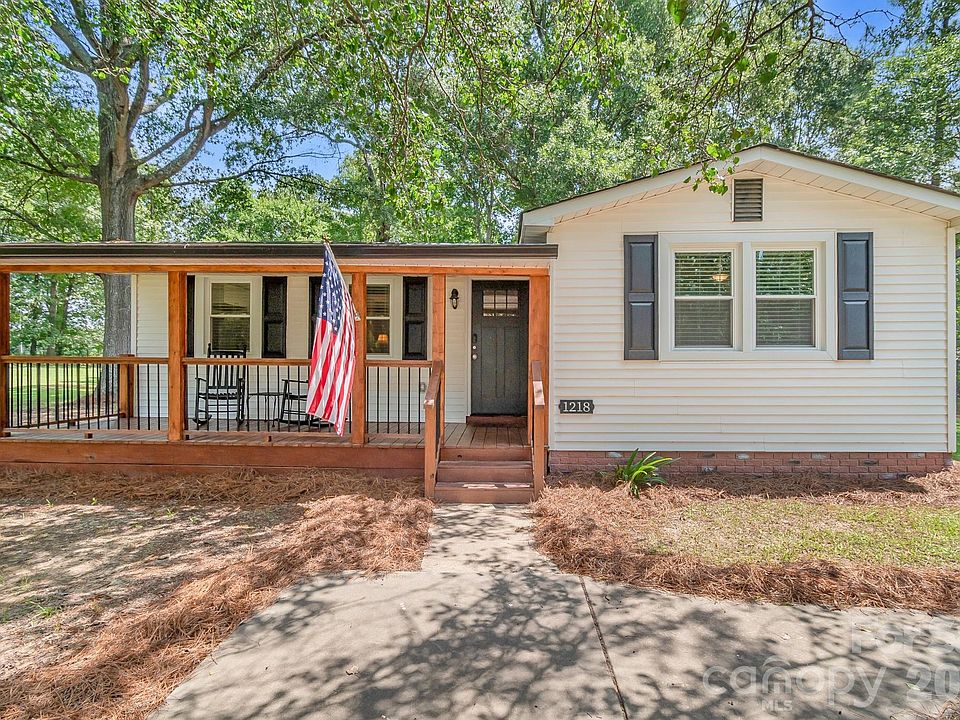 1st image of 1218 Hammond Carnes Rd
