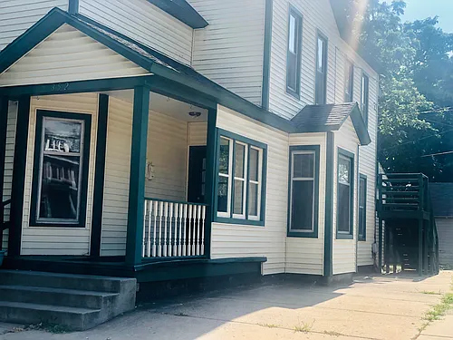 2 bed, 1.0 bath, $1,150 Photo 1