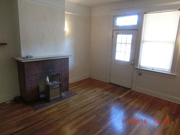 Living room 2
