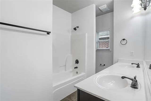 14662 Madison Ln — Photo 8
