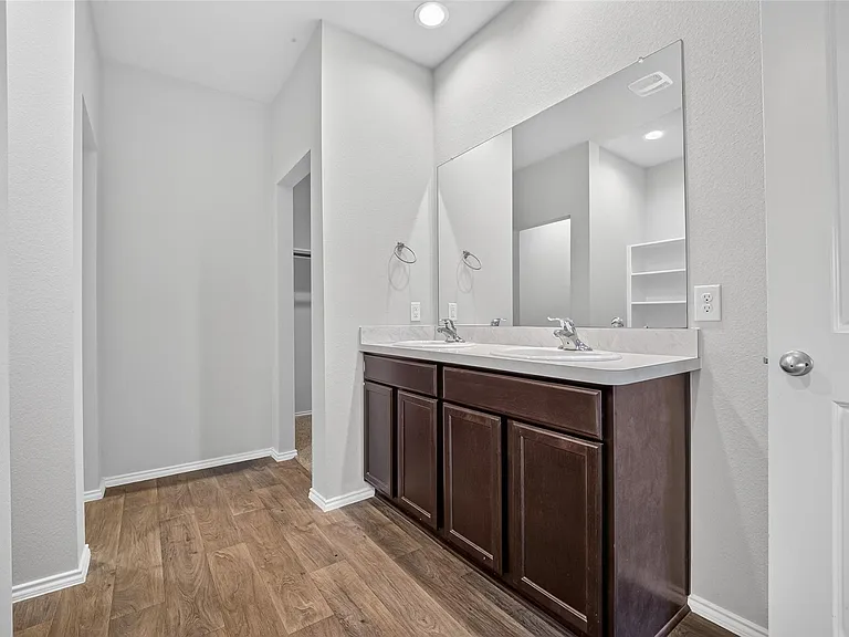 2330 Georgina Falls Dr — Photo 19