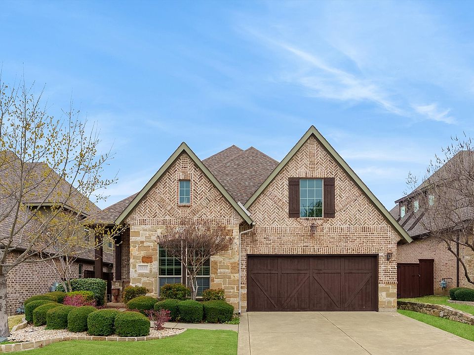 1st image of 2115 N Hill Dr