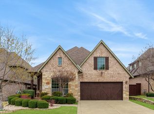 2115 N Hill Dr, Irving, TX 75038