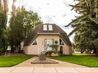 115 N Iroquois Cres W, Lethbridge, AB T1K 5J3