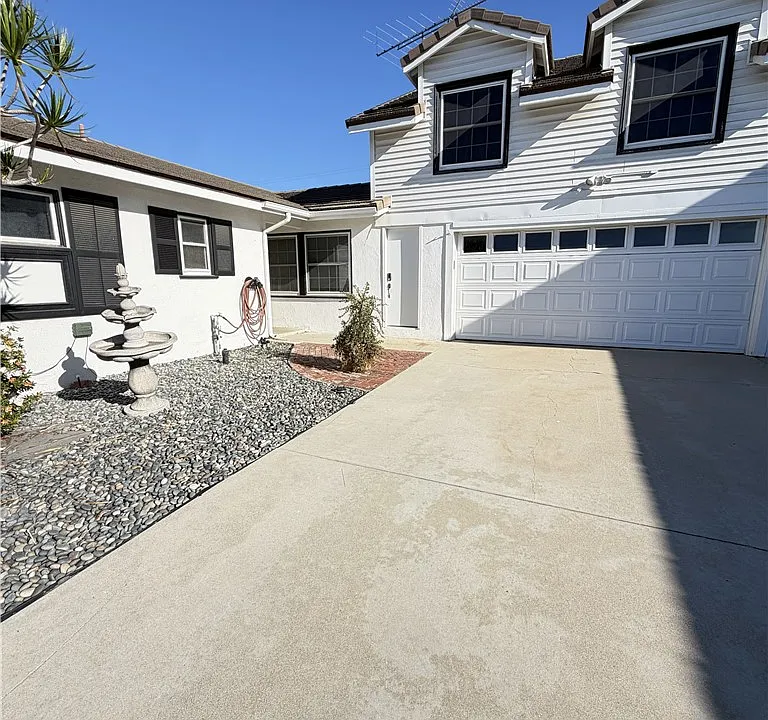 9441 El Blanco Ave