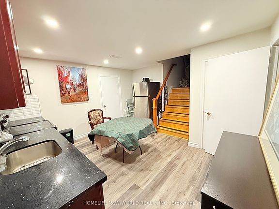 5th image of 38 Cedarcroft Blvd S