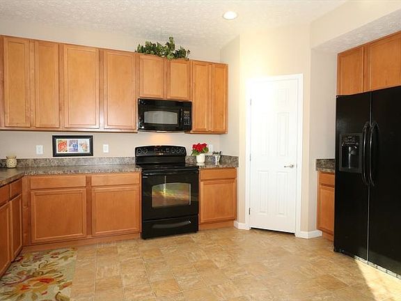 2nd image of 6473 Elsinor Ct