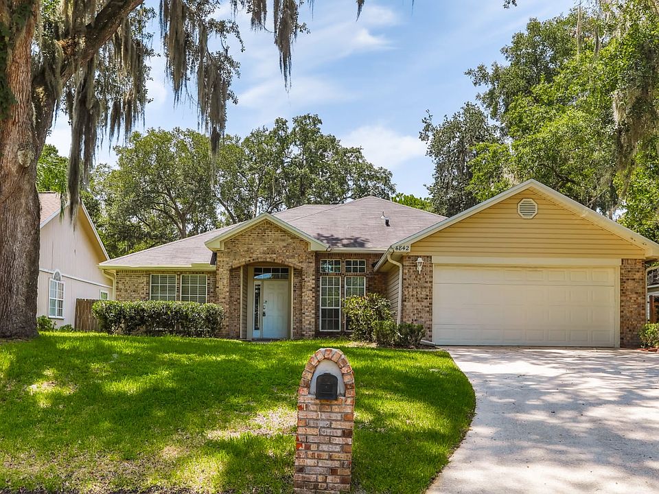 1st image of 4842 Susanna Woods Ct