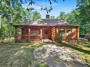 135 Pine St, Rochester, MA 02770