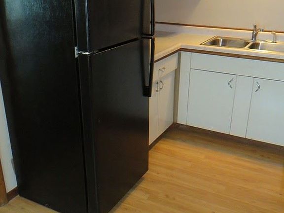 3rd image of 419 4th Ave E APT 3