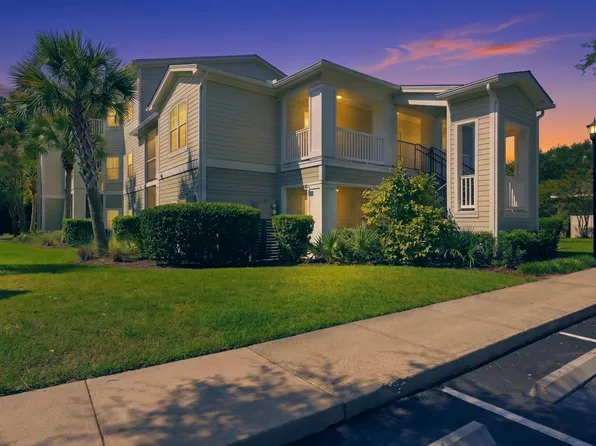 1300 Park Blvd #203, Mount Pleasant, SC 29466