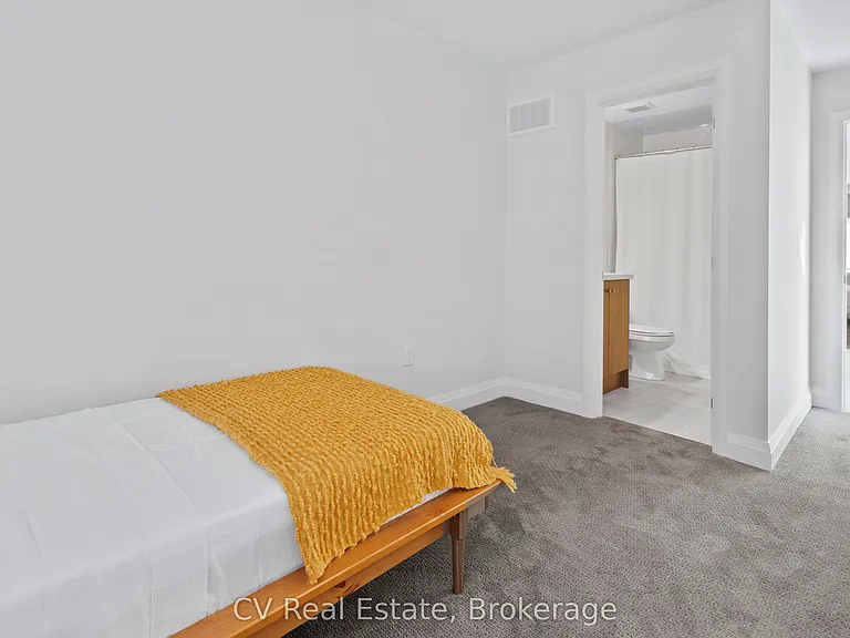115 Stillwater Cres — Photo 20