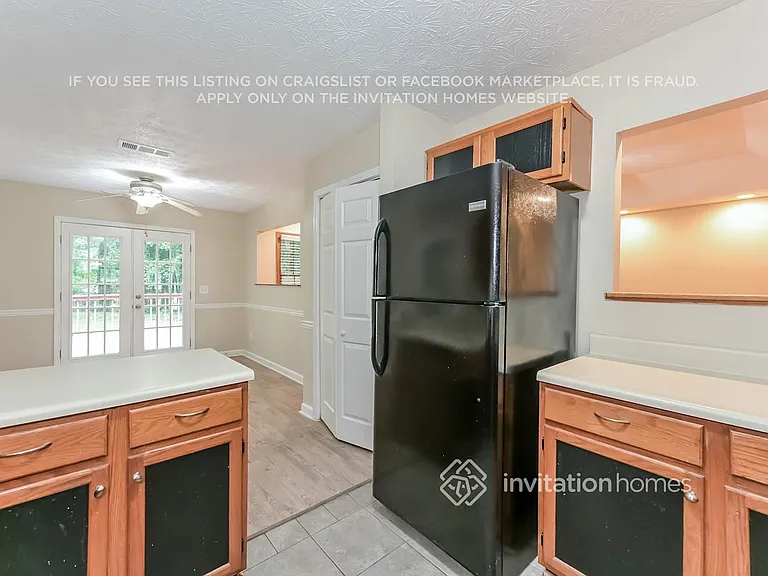2110 Amber Creek Dr — Photo 9