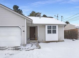 2637 Ridgemoor Dr SE, Kentwood, MI 49512