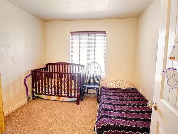 5th image of 801 Poplar Cir
