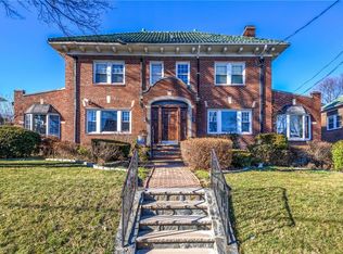 81 Colonial Pl, New Rochelle, NY 10801