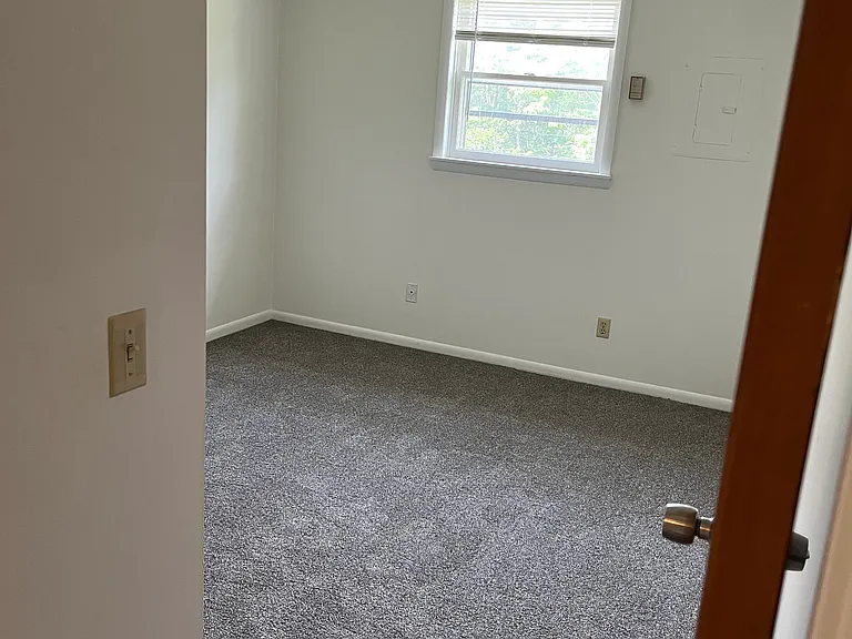 865 E Main St #H — Photo 14