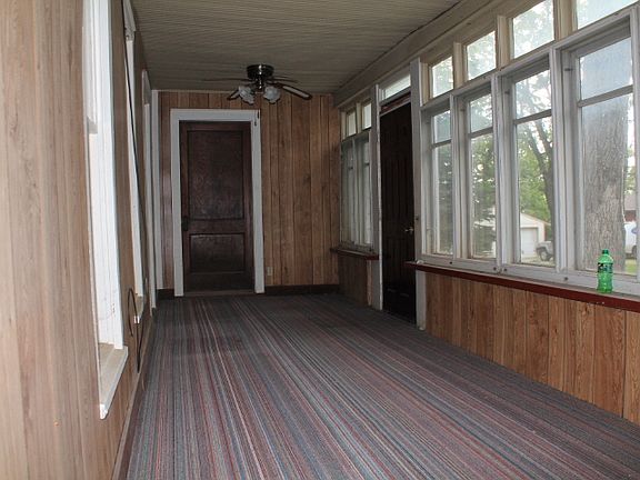 2nd image of 126 N 7th St