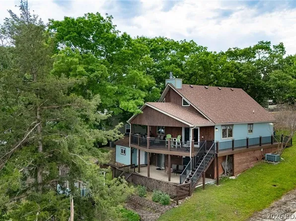 41 Skyview Dr, Roach, MO 65787