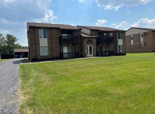 7469 Huntington Dr APT 2, Youngstown, OH