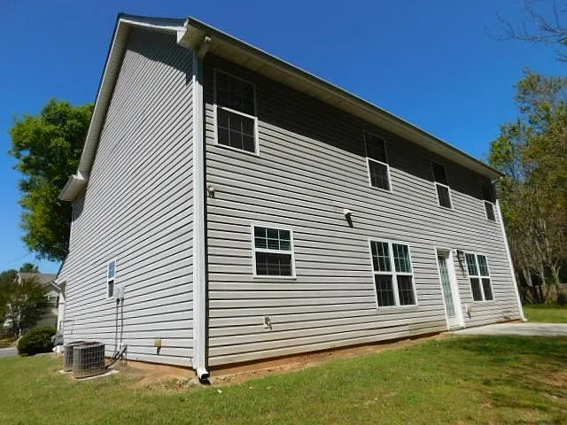 1834 Stephens Pond Vw — Photo 25