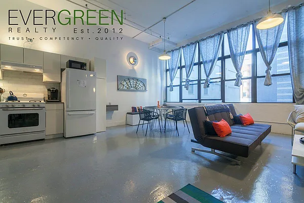 Rented by Evergreen Apartments BK | media 23