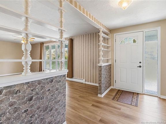3rd image of 30 Kayla Ln