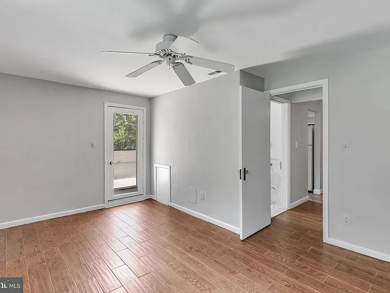 702 S Arlington Mill Dr #304 — Photo 15